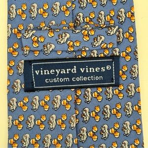 Vineyard Vines silk tie